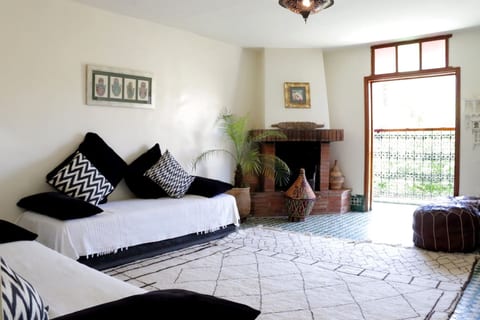 Apartment Lumière · stylish, sunny, A/C