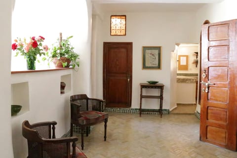 Apartment Lumière · stylish, sunny, A/C