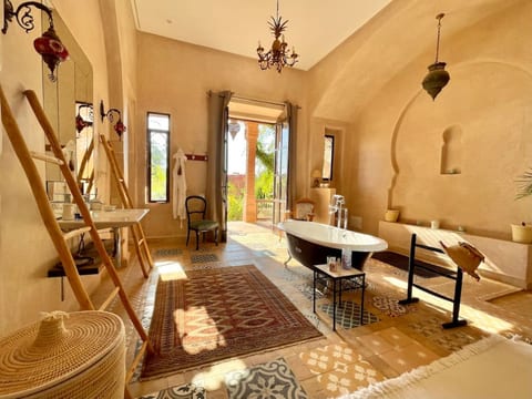 Luxury Kasbah Villa | 15m Pool, Staff, 20 mins Marrakech