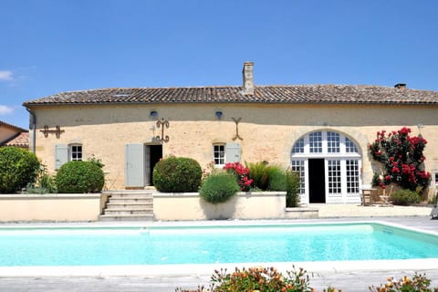 Ragot Nord - Idyllic Villa in Rural SW France with Pool & Views