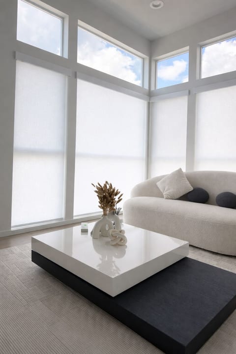 Modern Luxury Townhouse with Lake Union Views|UW image 3