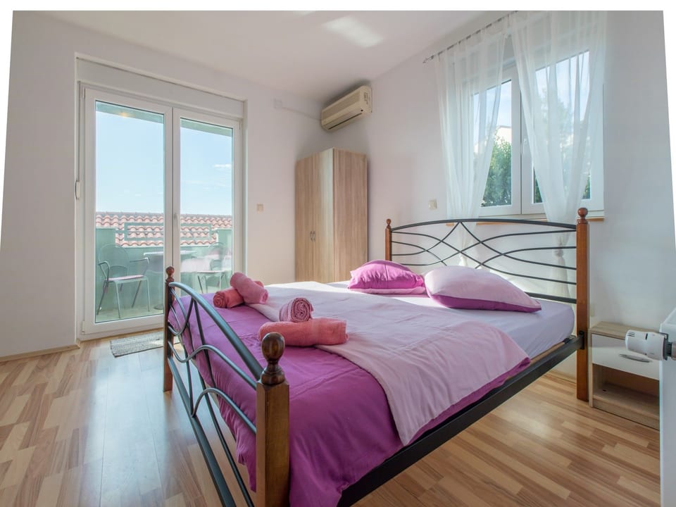Apartment Benic - Unit 378755-13