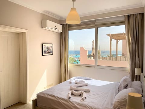 2BR Somabay Marina Duplex w/ Seaviews Roof Terrace image 3