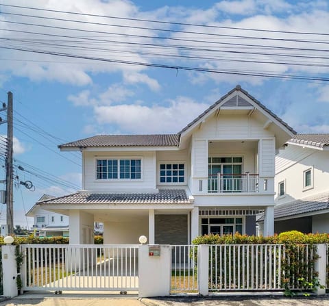 San Kamphaeng 3BR Family Retreat 45