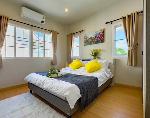 Cozy 3BR Home in San Kamphaeng 48