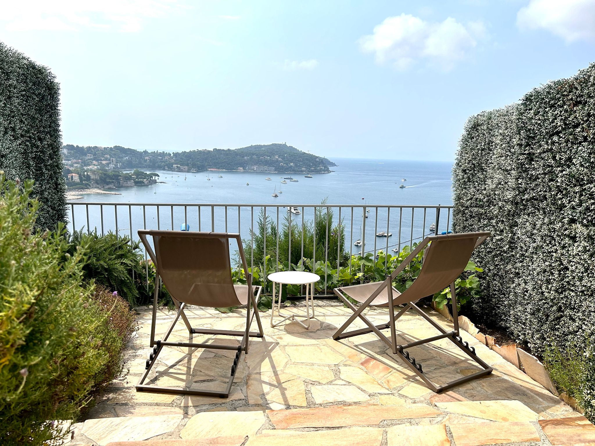Studio mit Terrasse und Panoramablick