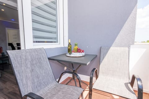 Apartment Sunset - Unit 376053-13