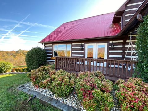 Red Roof Cabin - Suite image 3