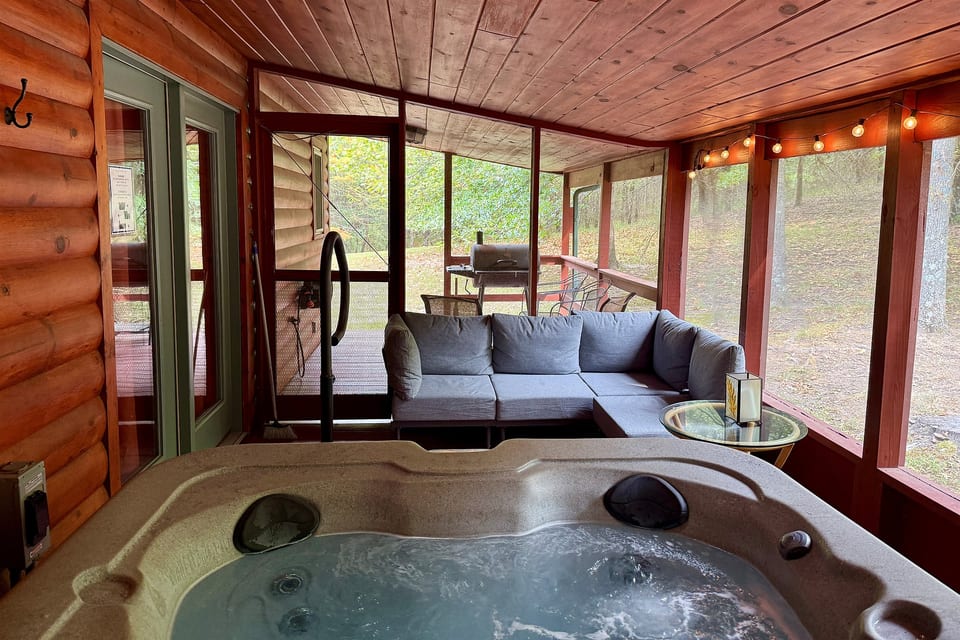 Couple's Retreat - Carbondale