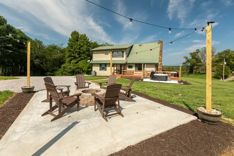 Fire pit with seating