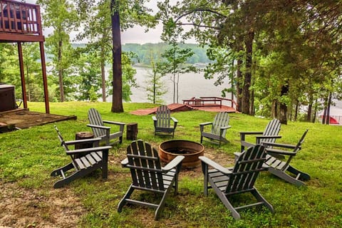 Fire Pit overlooking the water