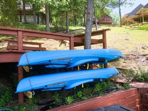 4 Kayaks are ready for you!