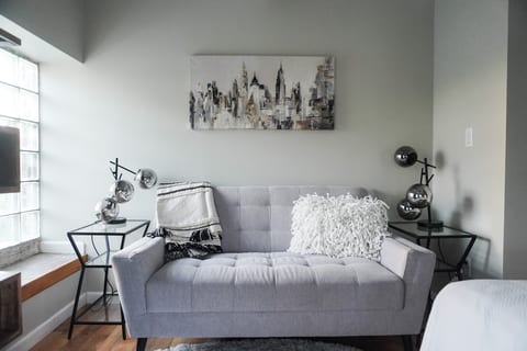 Sofa with modern decor throughout
