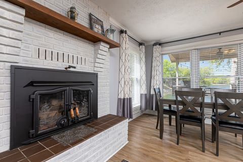 Propane fireplace