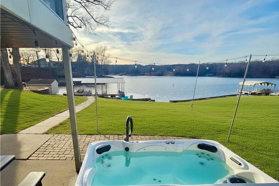Unobstructed views from the hot tub