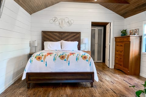 Comfy queen bed