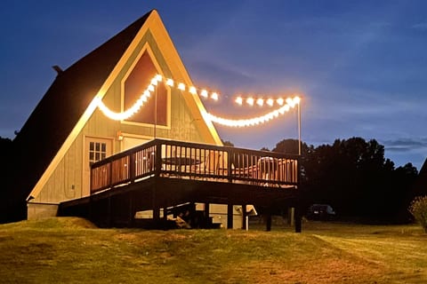 Deck with lighting
