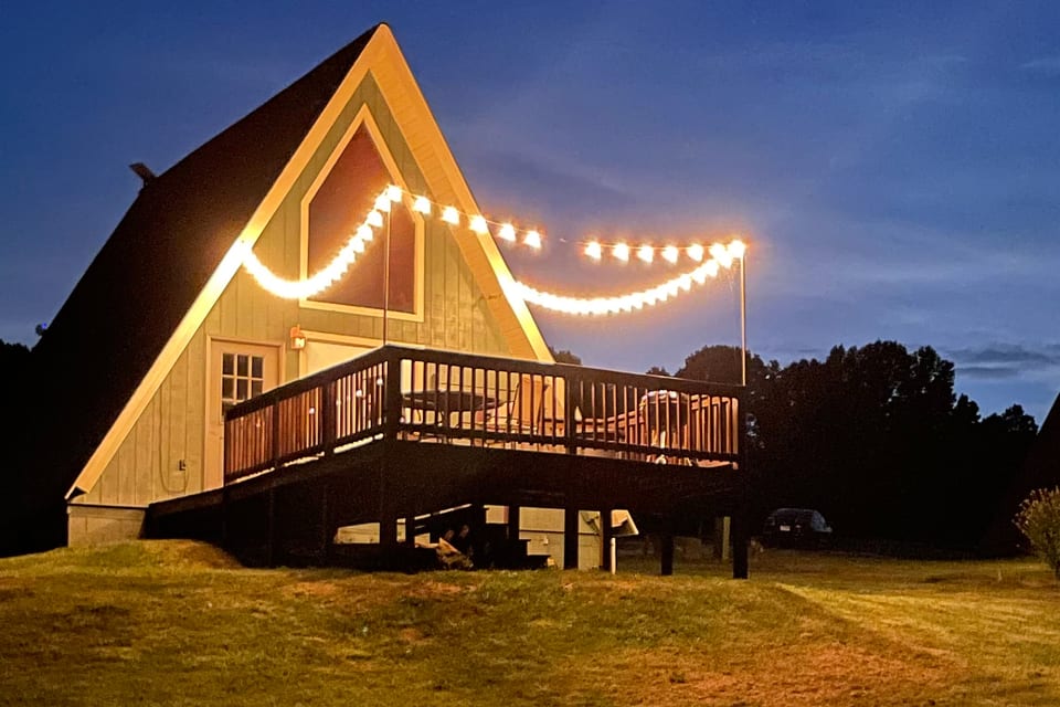 Deck with lighting