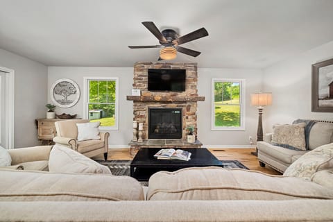 Plenty of seating in Living Room