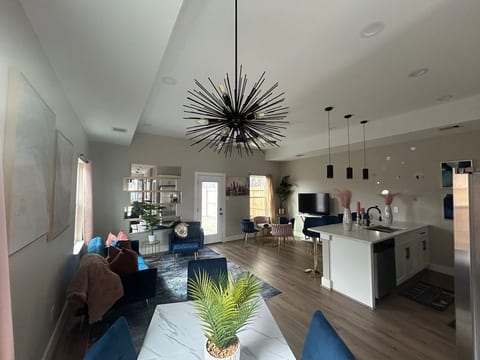 The Luxe Hideaway image 2
