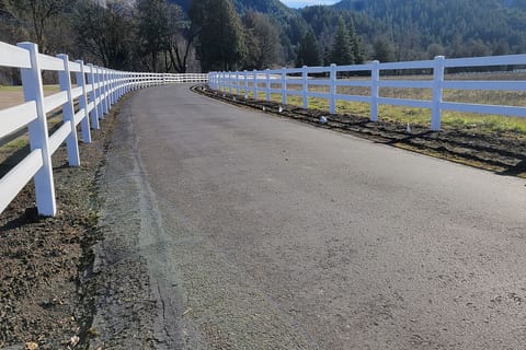 This is a great place for weddings, anniversaries, retreats, small events, Instagram photo opportunities, senior pics, and more. Easy to find and easy to love.