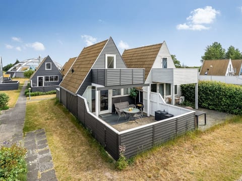 "Tavita" - 100m from the sea
