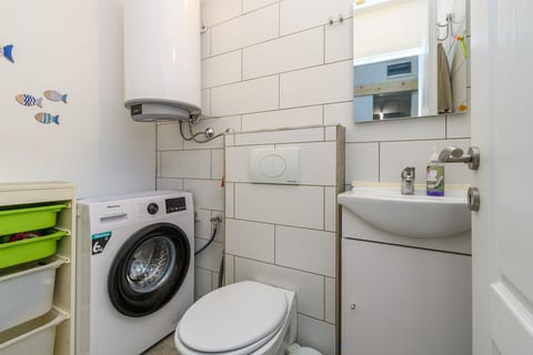 Apartment D and D - Unit 378768-13