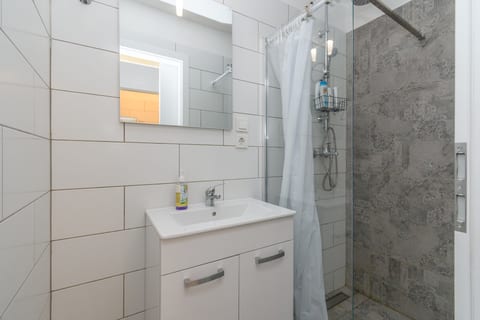 Apartment D and D - Unit 378768-13