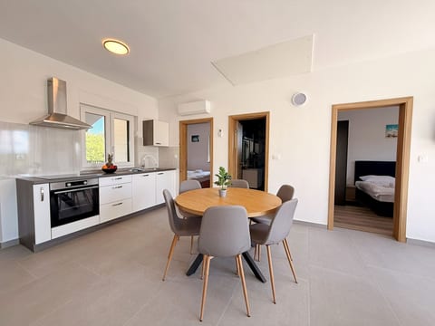 Apartments Lavanda Verde s bazenom - Unit 378773-13