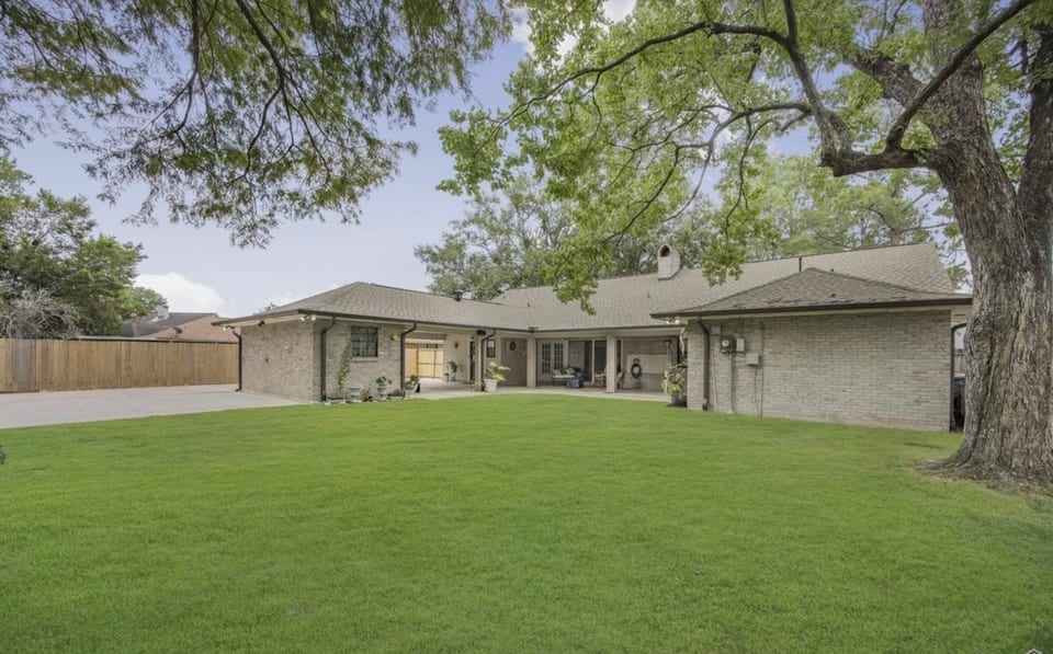 Spacious, cozy home 2 min to I-12, food & shopping - Baton Rouge