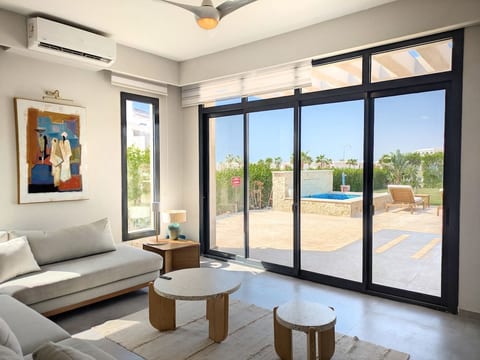 Stylish Somabay Villa Near Mesca Beach & Pool 3BR image 2