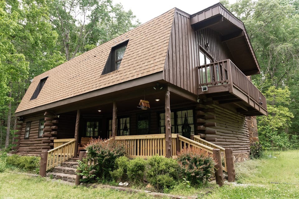 Ozarks Cozy Creek Cabin - Mountain View