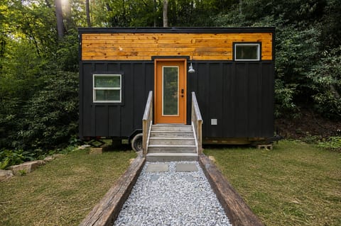 Small in size, big on charm - this tiny home retreat is designed for comfort and relaxation.