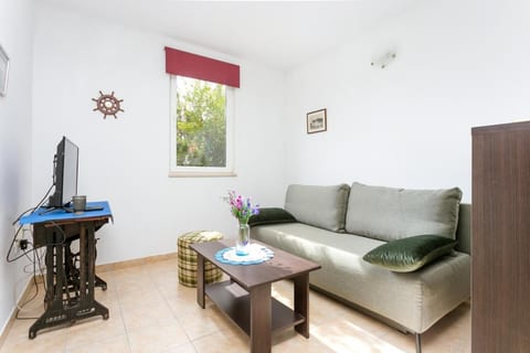 Apartment and Room Apartmani Živogošće 1 - Unit 378740-13