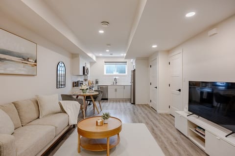 Haven Stay | Cozy Private Basement image 1
