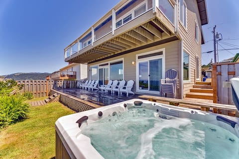 Luxury Meets the Pacific – A sprawling oceanfront retreat with unmatched views, direct beach access, and endless comfort. From morning coffee on the deck to stargazing in the hot tub, every moment here is magic.