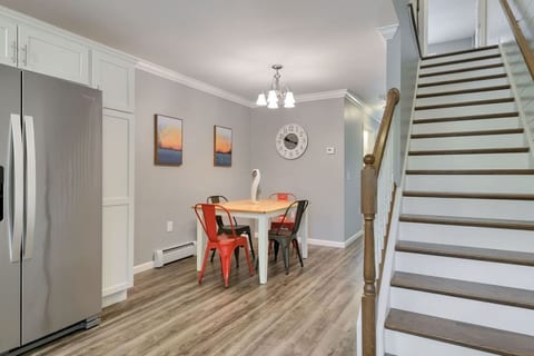 City Haven: 2BD | Parking & Movie Theater Access