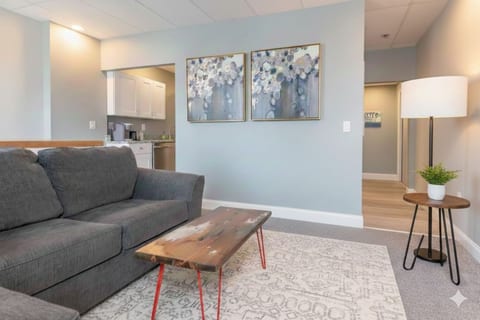 Freshly Updated 2BR w/ Comfort & Clean Aesthetic