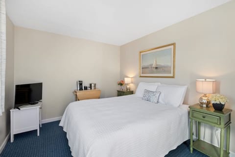 Partial Ocean View Studio w/ Private Deck (308)