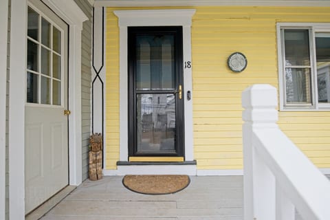 Victorian Farmhouse | Walk to Saco River