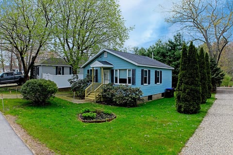 Coastal Comfort | Cozy 2BR Maine Getaway