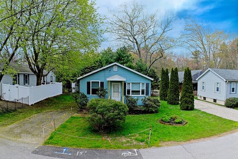 Coastal Comfort | Cozy 2BR Maine Getaway