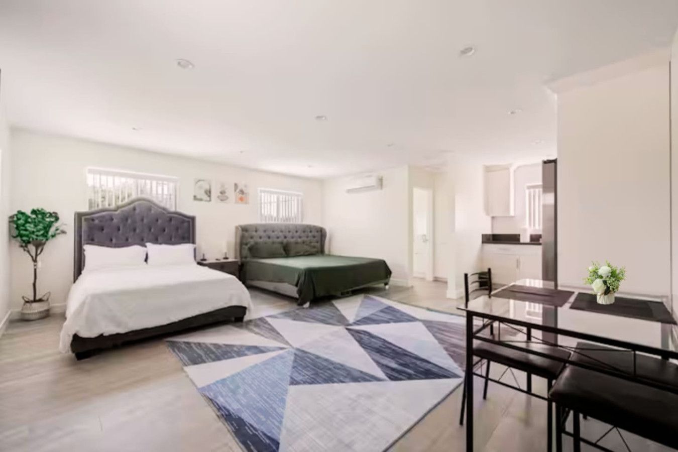 ৎ୭Prime new beautiful studio in burbankৎ୭w/ 2 beds
