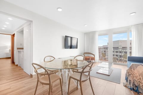 2 BR Condo on Isla Verde Beach image 5