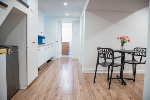 Newly Renovated Toronto Suite Near Subway