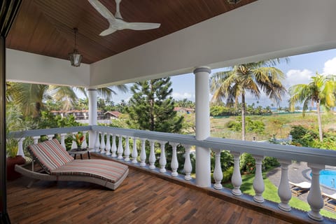 Magnificent 5 bedroom Beach serviced villa