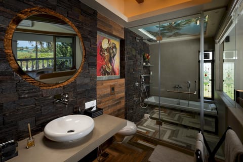 Magnificent 5 bedroom Beach serviced villa