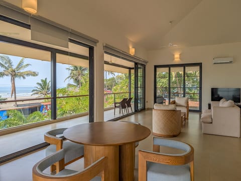 Seaview + Beach villa Ashwem Ocean