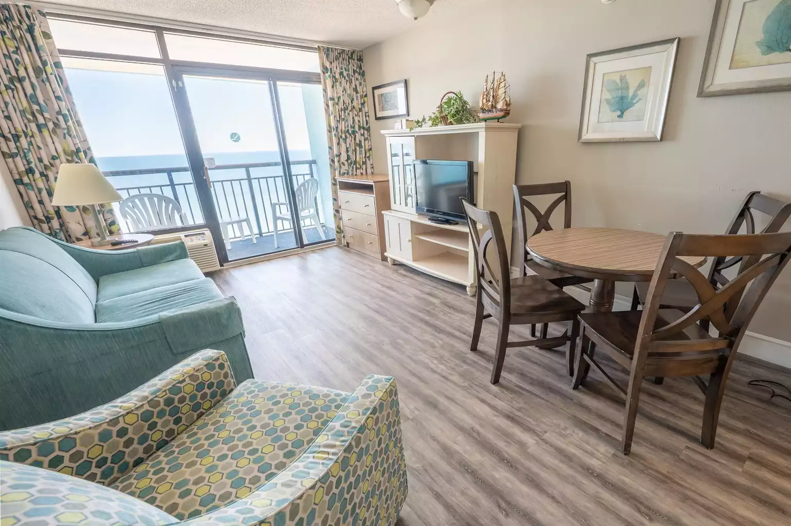 Landmark 1039 - 1 Bedroom