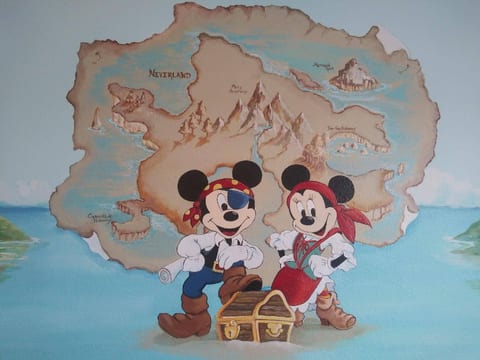 Friendly pirates invite the kids along for adventure.